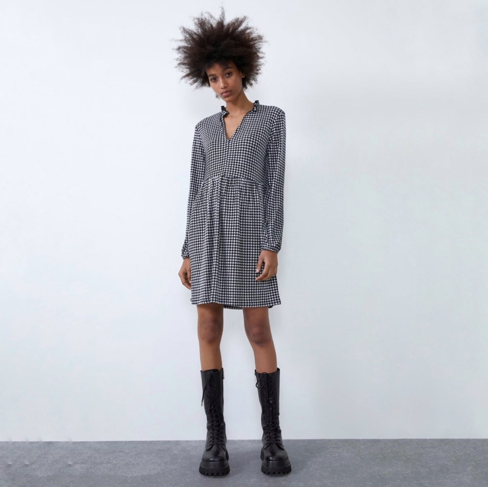 Zara V Neck Dress - Small